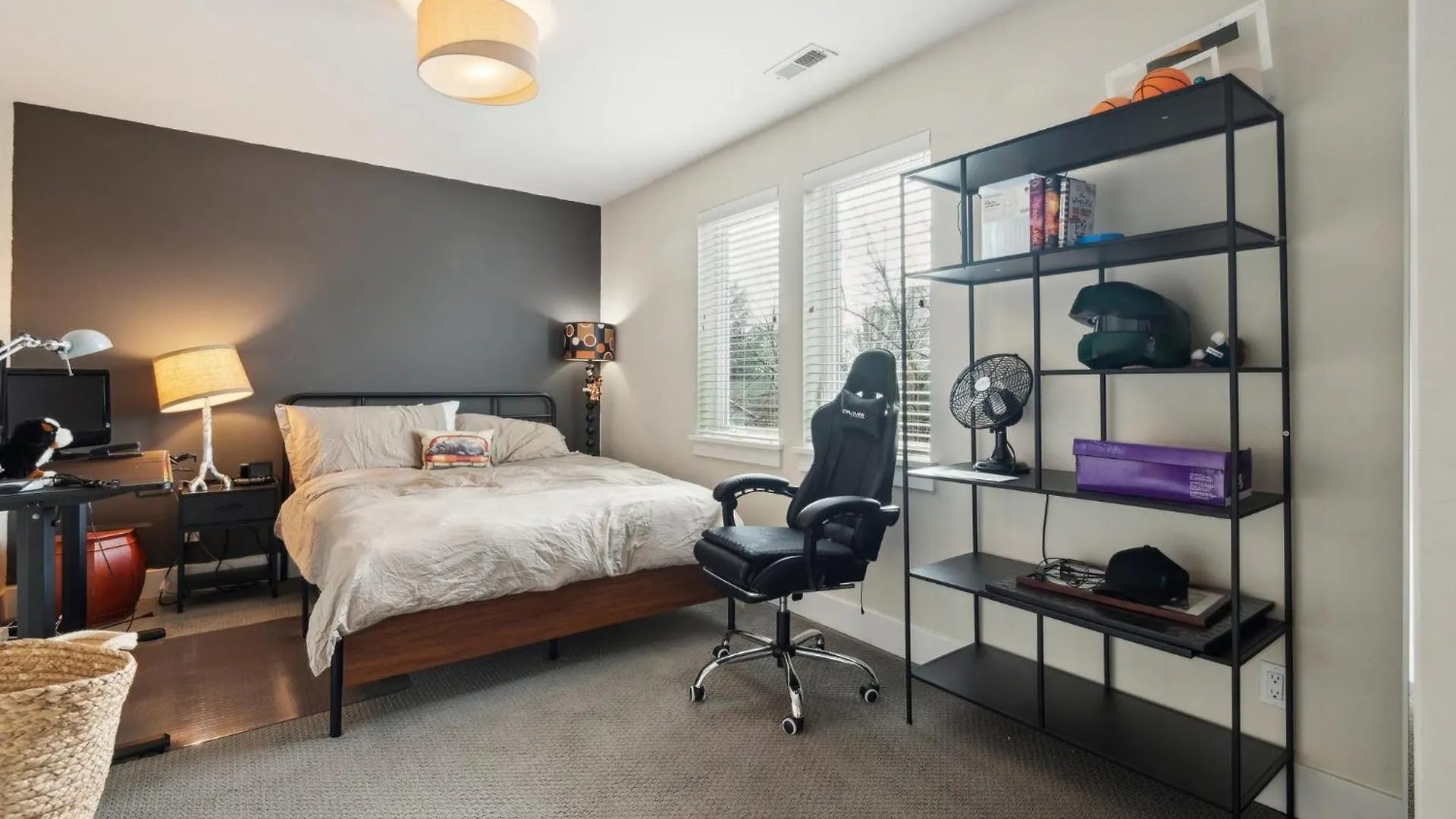 Casa vacanze Spacious Family Retreat - Media Room & Patio Home Seattle Stati Uniti